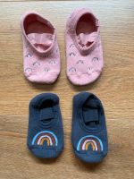 Topomini Mädchen Stopper Socken Set „Regenbogen“ dunkelblau / ros Hessen - Bad Camberg Vorschau