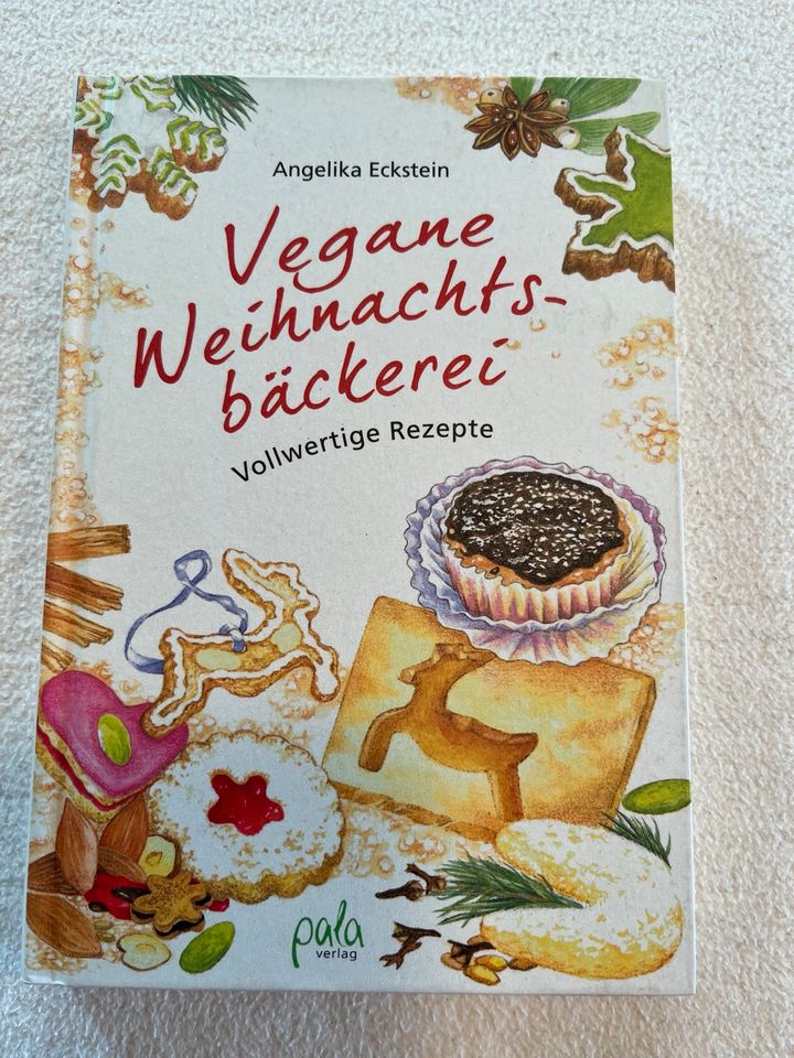 Buch Vegane Weihnachtsbäckerei, vollwertig, Angelika Eckstein in Nierstein