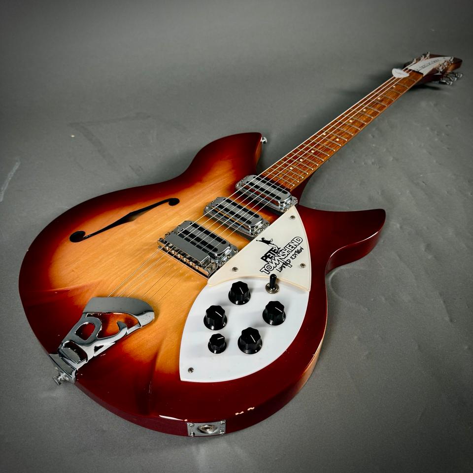 1987 Rickenbacker Modell 1998PT Pete Townshend Signature Case in Herne