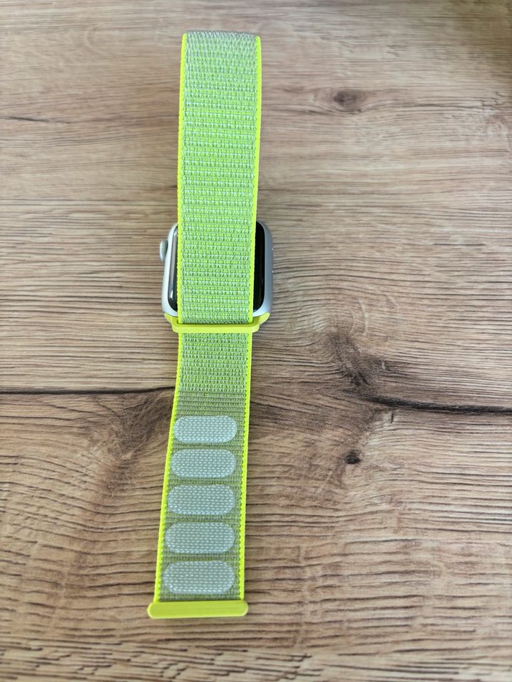 Stoffarmband geeignet für Apple Watch in Berlin