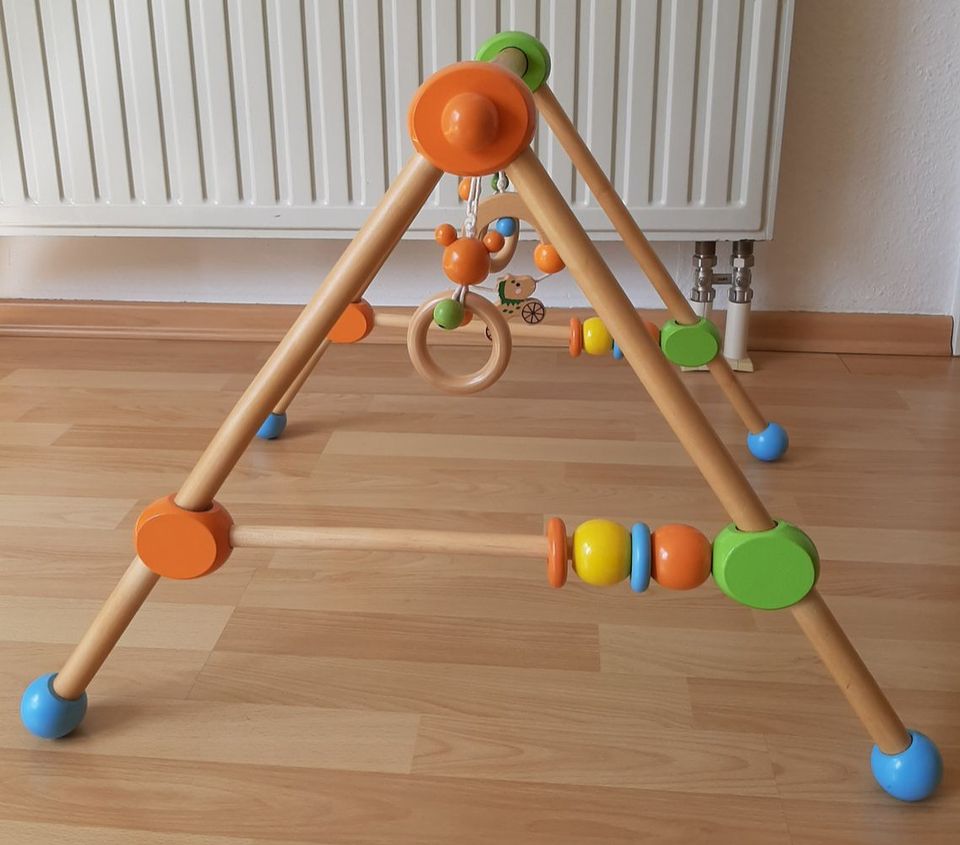 Spieltrapez aus Holz in Dresden