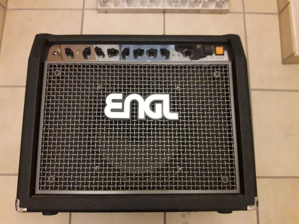 Engl Screamer 50 Combo Vollröhre inkl. Z5 Footswitch in Wertheim