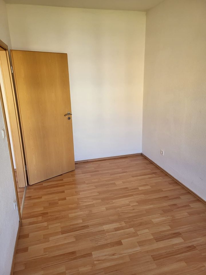 Sehr schöne 2 Raum Wohnung mit Balkon in Magdeburg Rothensee in Magdeburg