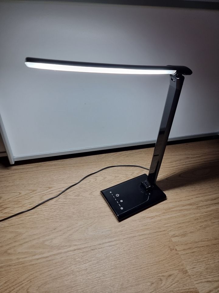 Deckenleuchte /Leuchtpanel oder Tischleuchte mit USB in Wertheim
