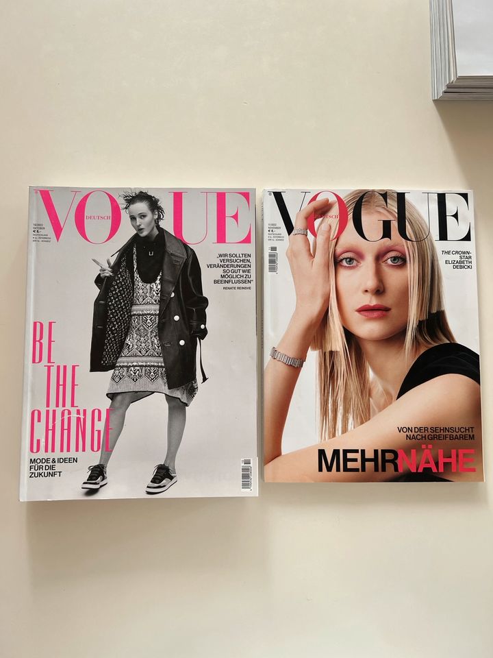 Vogue Magazine Zeitschriften Konvolut in Gudensberg