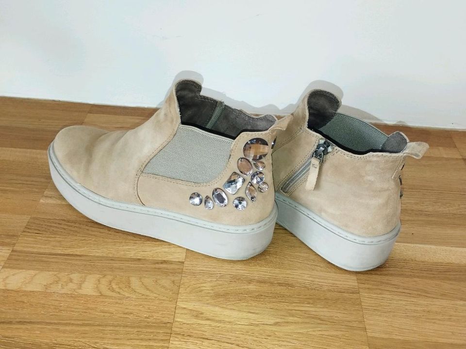 Tamaris Stiefelette Gr 37 beige Leder in Essen