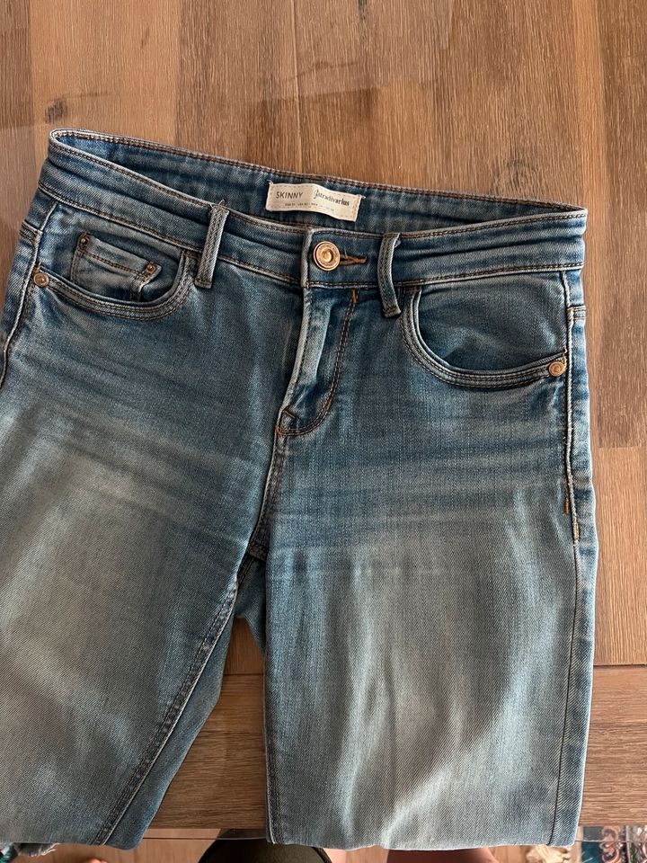 Leichte Jeans blau XS - S Stradivarius Hose Sommer in Rosenheim