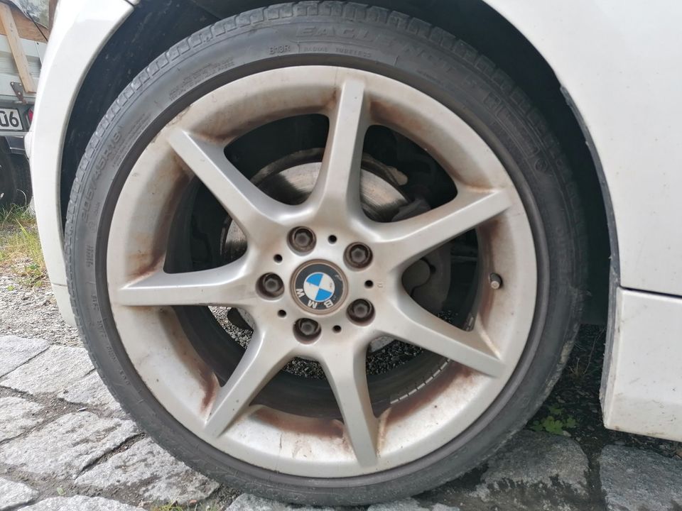 BMW-Felgen plus Run and Flat Reifen für eine Saison in Vogtareuth
