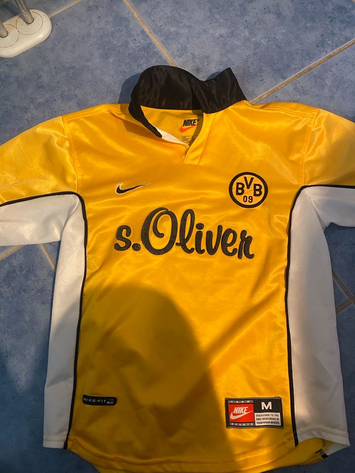 Dortmund BVB Trikot in Friedrichshafen