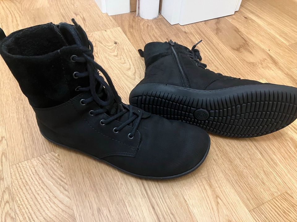 Barfußschuhe Stiefel Winterstiefel Groundies Astana wie NEU Gr 39 in Radebeul