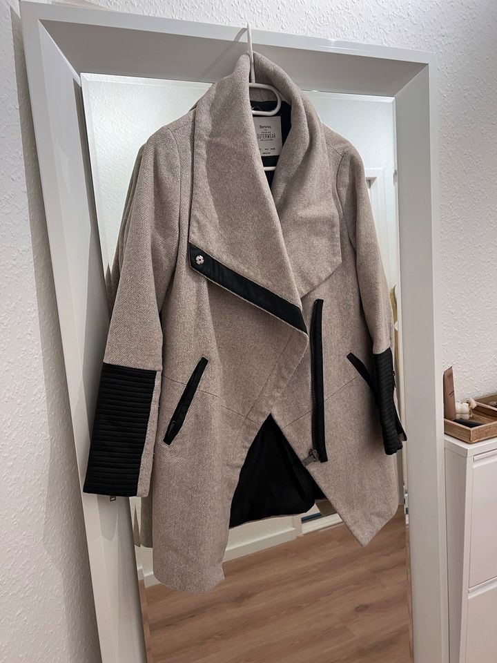 Frühling Herbst Beige Schwarz Damenmantel Mantel Jacke Bikerjacke in Berlin