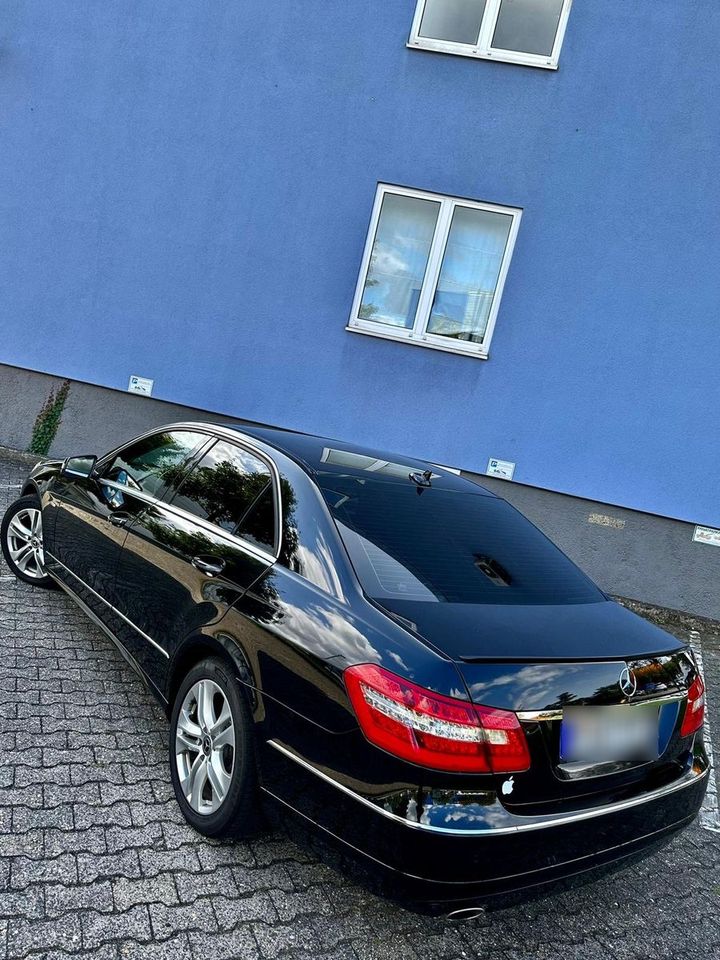 Mercedes-Benz E 350 CDI BlueEFFICIENCY AVANTGARDE AVANTGARDE in Offenbach