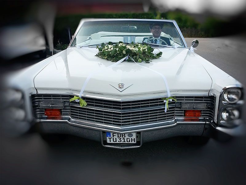 Hochzeitsauto Cadillac Fahrservice mit Chauffeur Thomas Umlauf in Friedberg