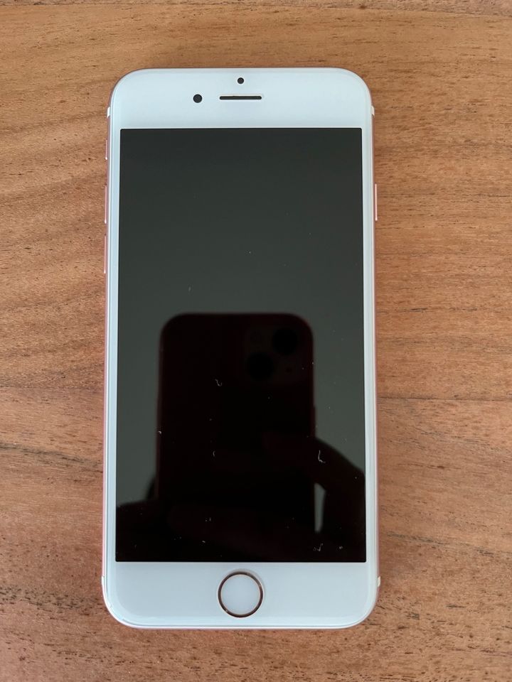 iPhone 6S 32GB Roségold in Sindelfingen