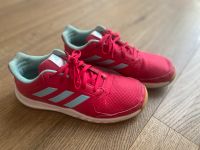 ADIDAS  Hallen- / Sport- / Fitness-Schuhe (Gr 39 1/3) Wandsbek - Hamburg Bergstedt Vorschau