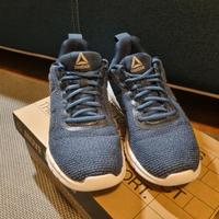 Reebok marineblau Turnschuhe Nordrhein-Westfalen - Solingen Vorschau
