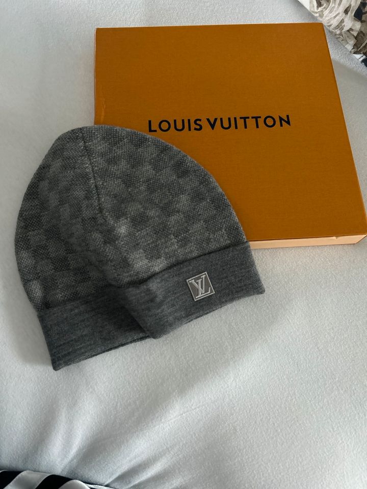 Louis Vuitton  Mütze in Offenburg