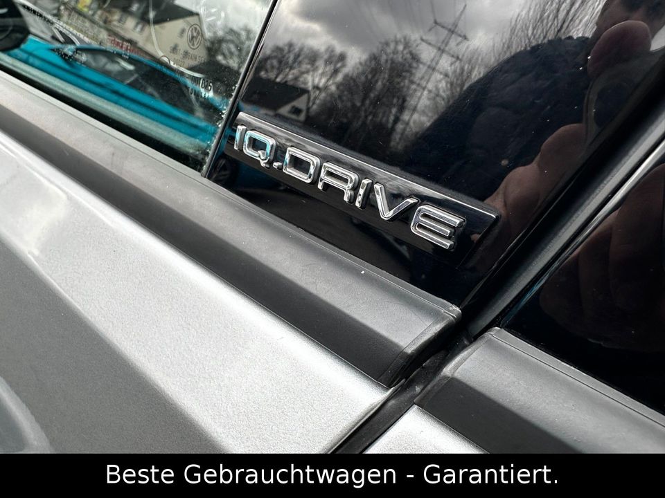 Volkswagen Golf 1.5 TSI ACT OPF DSG IQ.DRIVE Variant * LED in Essen