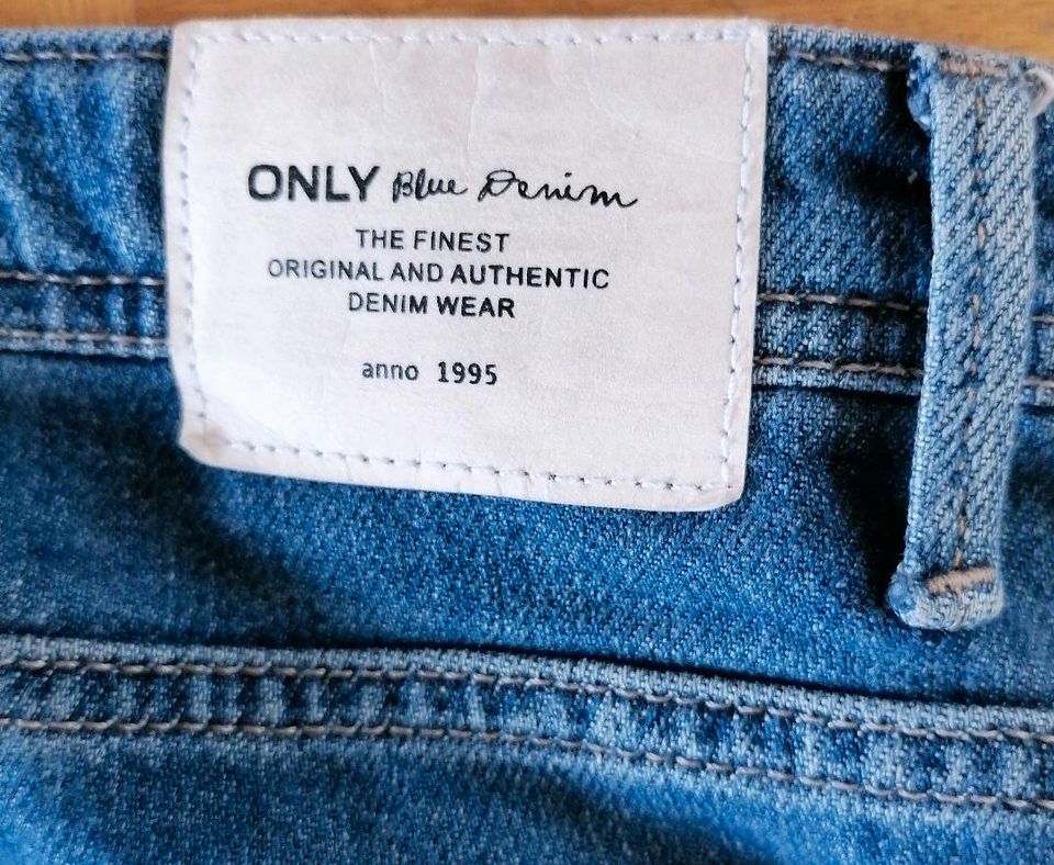 Only Jeans Carpenter Baggy 31/32 in Kirchen (Sieg)