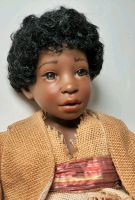 La  Bambola Puppe dunkelhäutiger Junge Spanien 45 cm Vinyl Hessen - Offenbach Vorschau