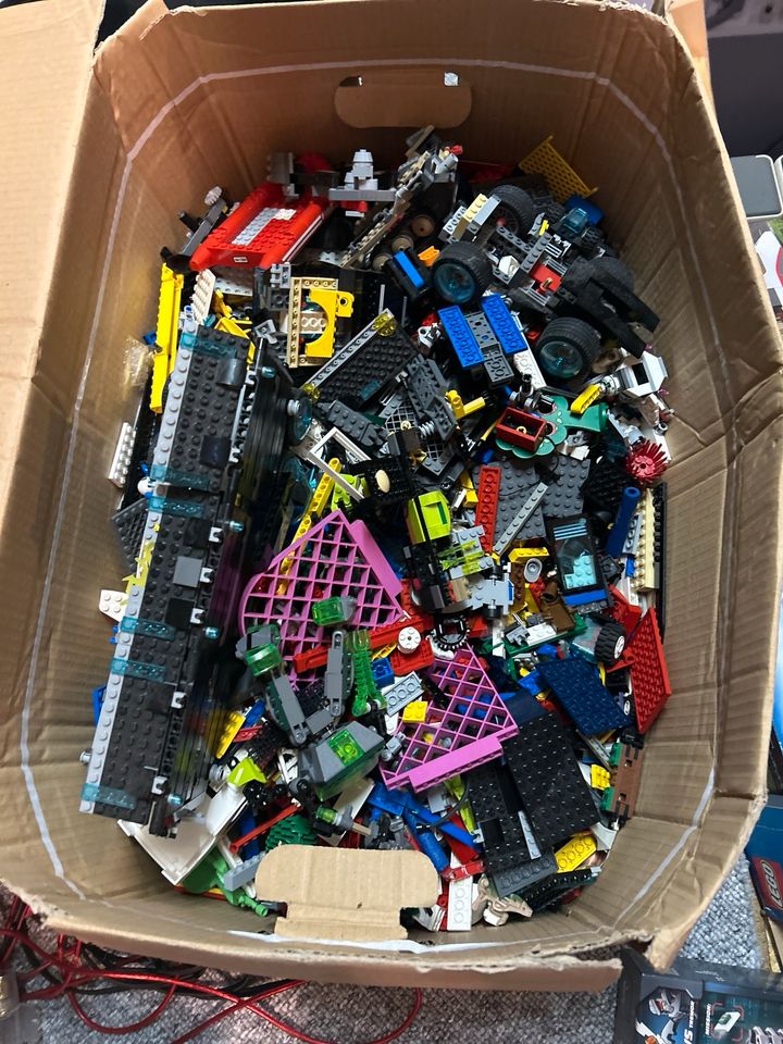 Lego Kisten set in Tarp