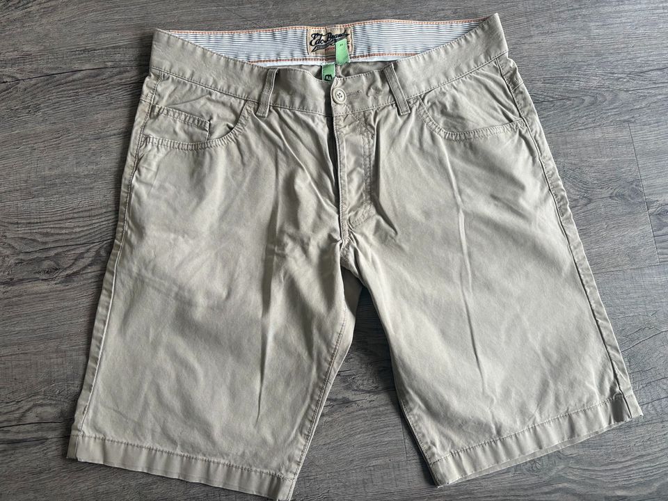 Esprit Shorts beige, W34 in Hagen