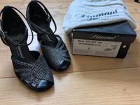 Tanzschuhe Diamant Gr.3 schwarz/ silber selten getragen Niedersachsen - Northeim Vorschau