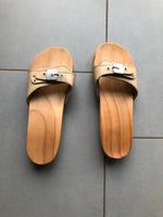 Holz Pantoletten Latschen Hausschuhe Größe 38 Schuhe Niedersachsen - Celle Vorschau