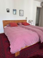 Bett Massivholz 180cm (inkl. Lattenrost & Matratzen) München - Ludwigsvorstadt-Isarvorstadt Vorschau