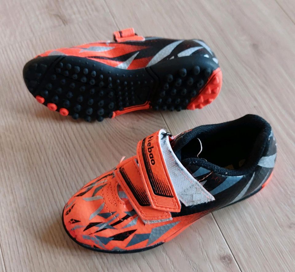 Fußballschuhe Größe 29 Gumminoppen in Schechen