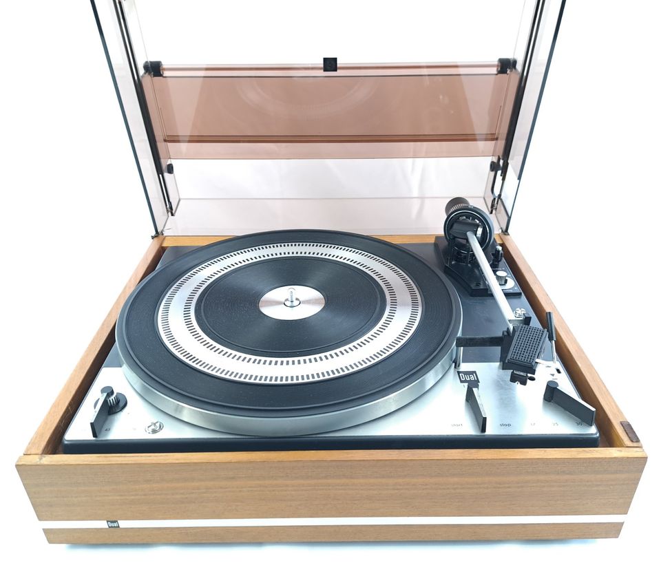 Schallplattenspieler DUAL Braun Philips Technics Thorens PE in Heiligenroth