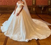 Brautkleid mit 3D Blumen Nordrhein-Westfalen - Bergheim Vorschau