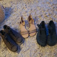 Zu verschenken verschiedene  Damen Schuhe. Nur Abholung Niedersachsen - Bad Bederkesa Vorschau