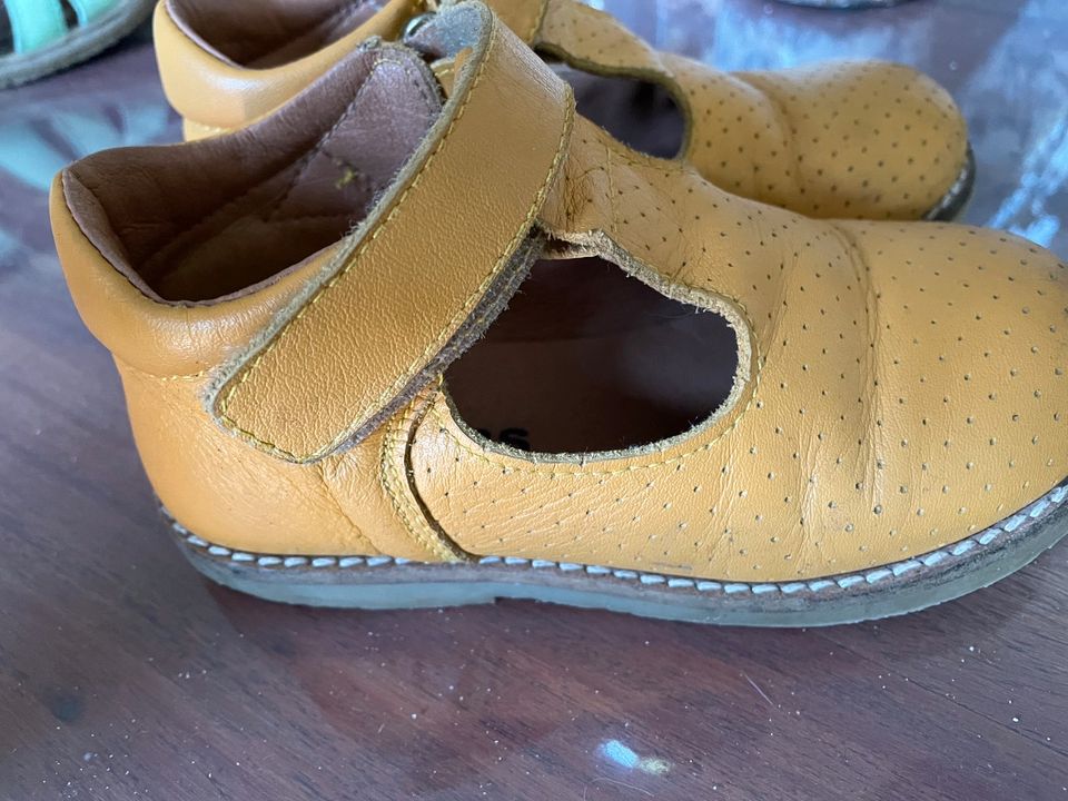 Kmins Schuhe 28 gelb in Nordrhein-Westfalen - Goch | Gebrauchte  Kinderschuhe Größe 28 kaufen | eBay Kleinanzeigen ist jetzt Kleinanzeigen