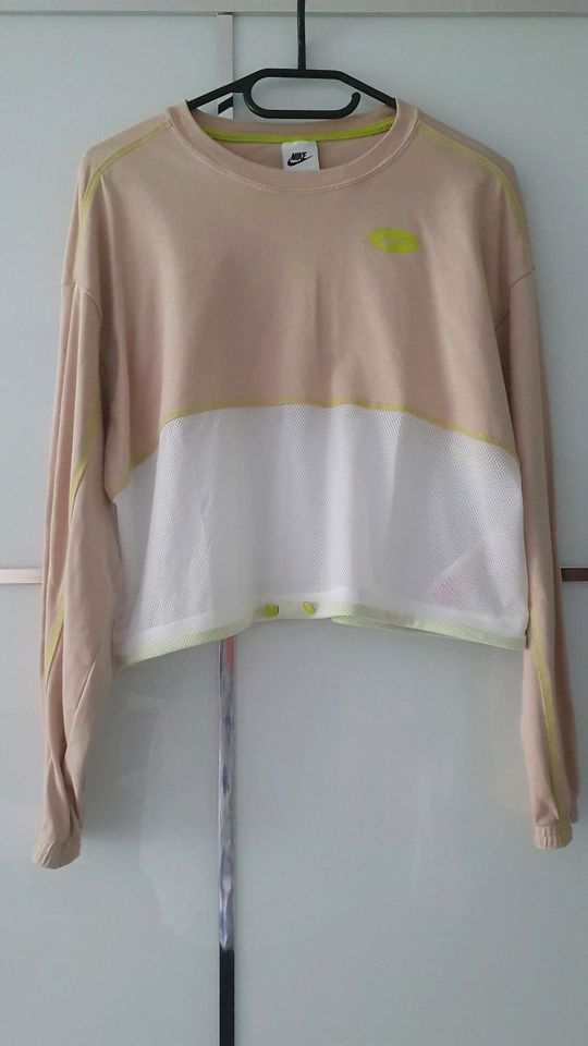 Nike Mädchen Pullover Gr 156/166 XL in Oderberg