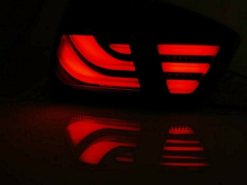 Led Lightbar Rückleuchten schwarz smoke für BMW 3er E90 Limo 05-0 in Calden
