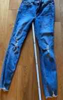 Jeans, 34, Hollister, 26/30, blau, Cutouts, used look Nordrhein-Westfalen - Neuss Vorschau