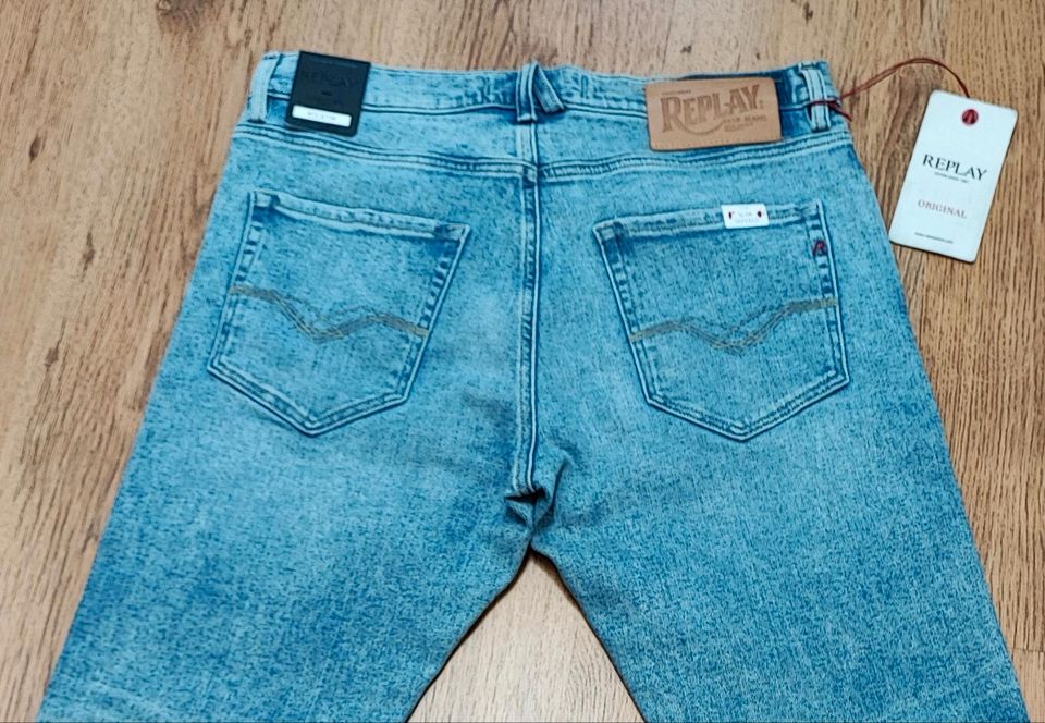 REPLAY Jeans, Modell Mickym - Tapered Fit in Light Blue Gr 31/L32 in Leverkusen