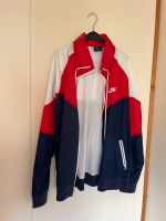 Nike Jacke Größe L Mecklenburg-Vorpommern - Stralsund Vorschau