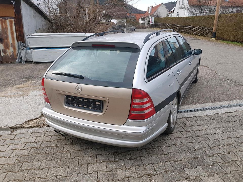 Mercedes C320 in Rietheim-Weilheim