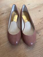 Michael Kors Ballerinas Lack taupe Kr. Dachau - Röhrmoos Vorschau
