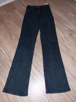 Coole Jeans *Straight* schwarz Gr. 34 STRADIVARIUS Niedersachsen - Dassel Vorschau