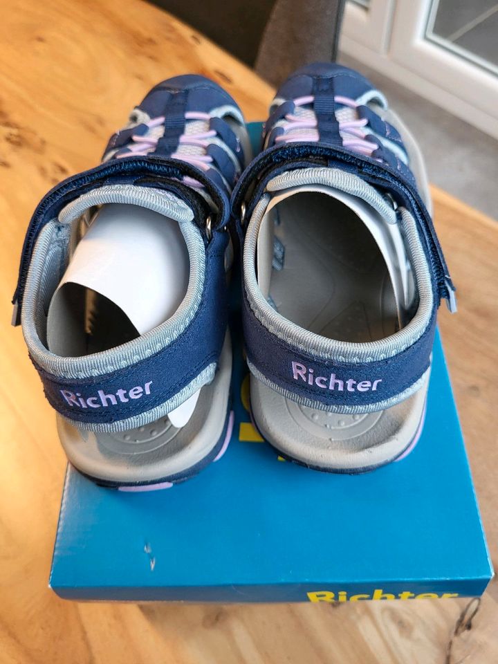 Richter Boulder Mädchen Sandalen Blau/Flieder Gr.30, 32, 33 Neu in Wuppertal