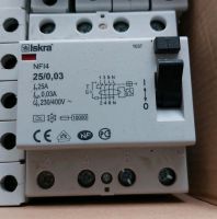 Iskra NFI4 25A 0.03 25/0,03 4polig FI Schalter gebraucht Nordrhein-Westfalen - Leverkusen Vorschau