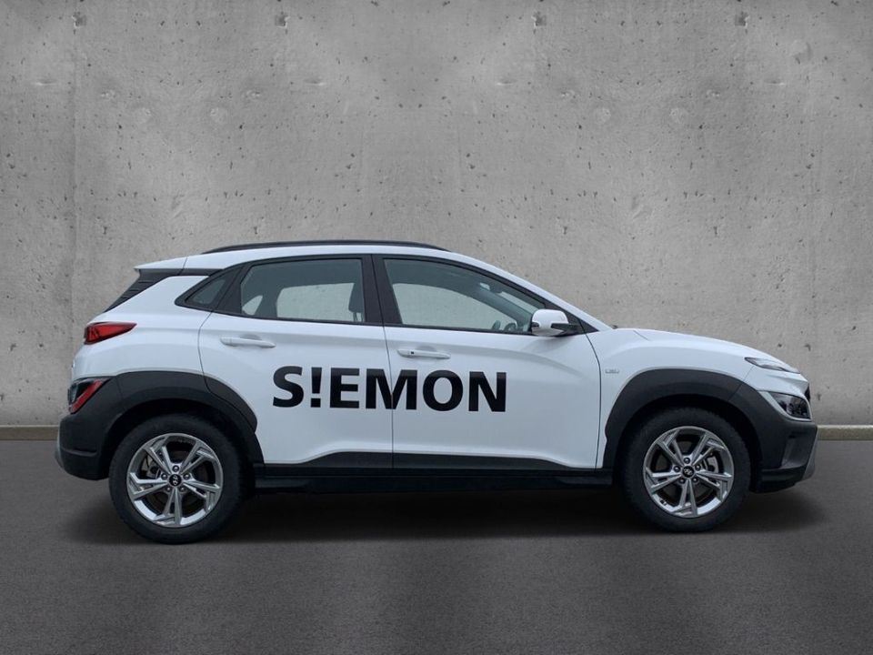 Hyundai KONA FL 1.0 T-Gdi 48V iMT TREND MJ23 Klimaautom in Salzbergen