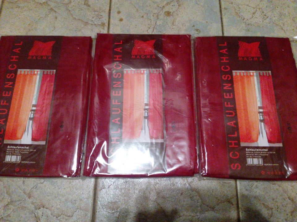 Schlaufenschals 2,45x1,35-rot"MAGMA" orginal Verpackt !!!  Stk10€ in Willich