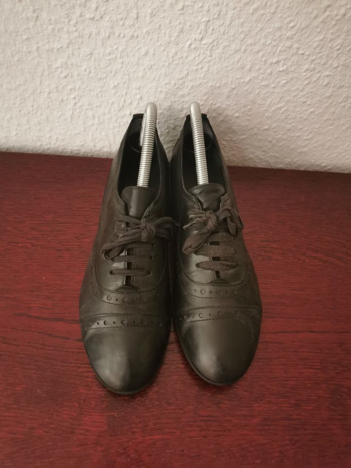 Original Donna Carolina Anzugschuhe Leder Schwarz Gr. 39 in Bad Homburg