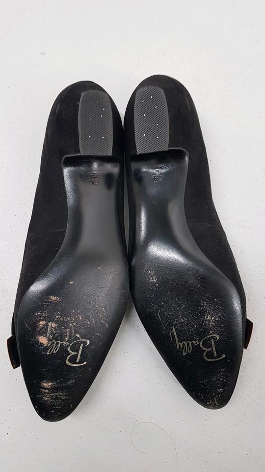 BALLY Suisse Boutique Gr.6,5/ 39,5 schwarz Samt Pumps Schuhe in Hamburg