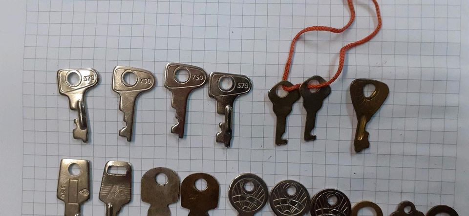 Konvolut alte Schlüssel twl. antik in Weil der Stadt