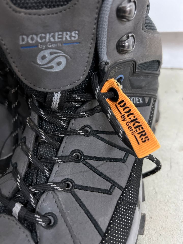 Dockers Gr. 42 in Kempen